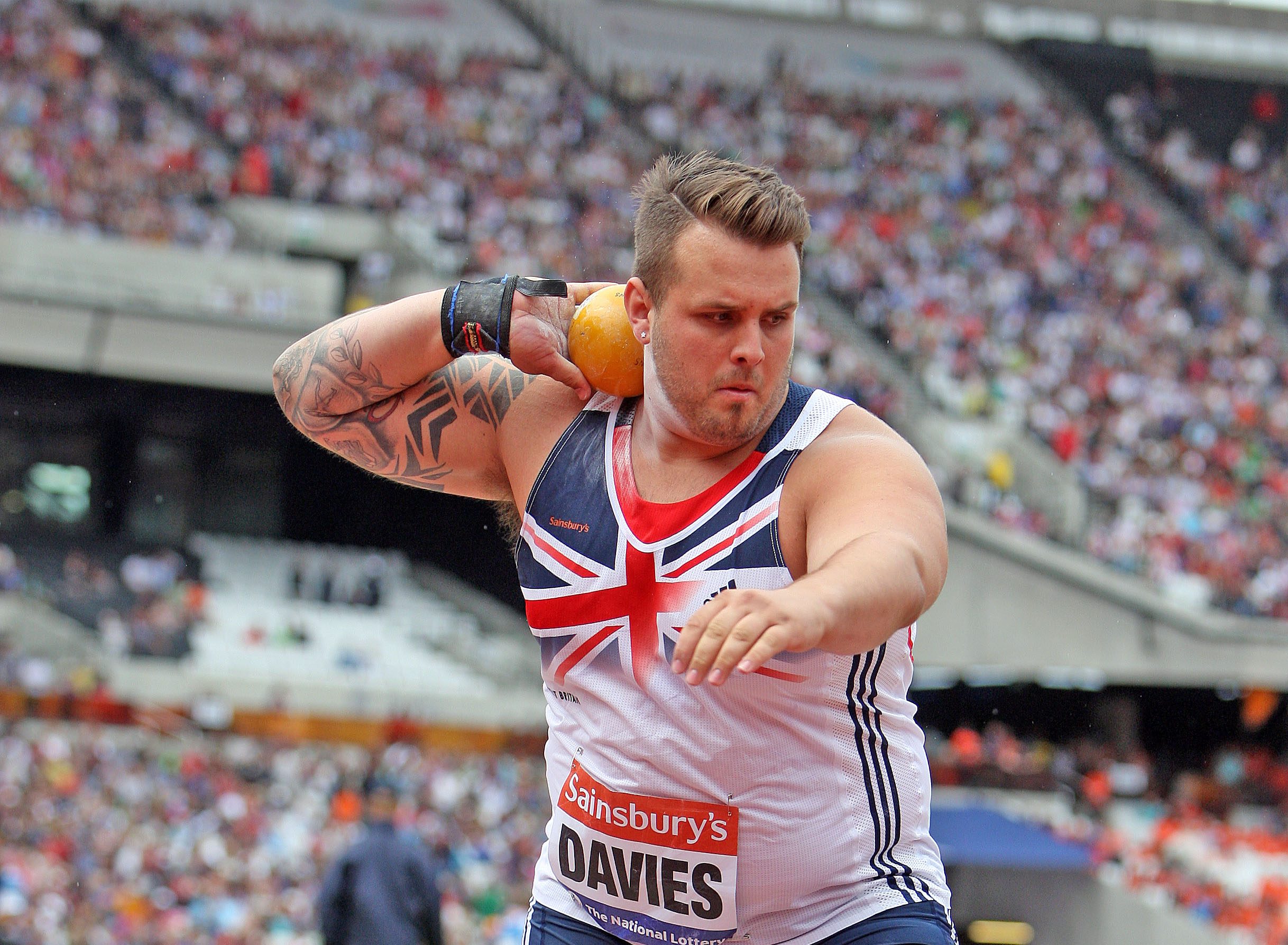 Davies Shatters Own World Record To Underline Rio Credentials