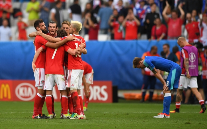 Robson-Kanu Gives Wales The Scuff That Dreams Are Made Of