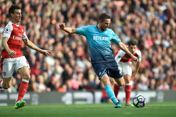 Swans Turn Down New Everton Bid For Gylfi Sigurdsson