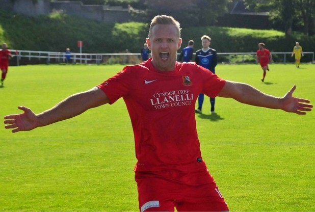 Lee Trundle Still Firing Goals In Wales And Aiming For Title Glory