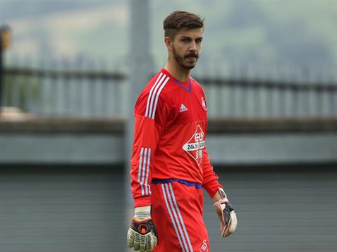 Former Swansea Goalkeeper Ollie Davies Shining For Merthyr Town