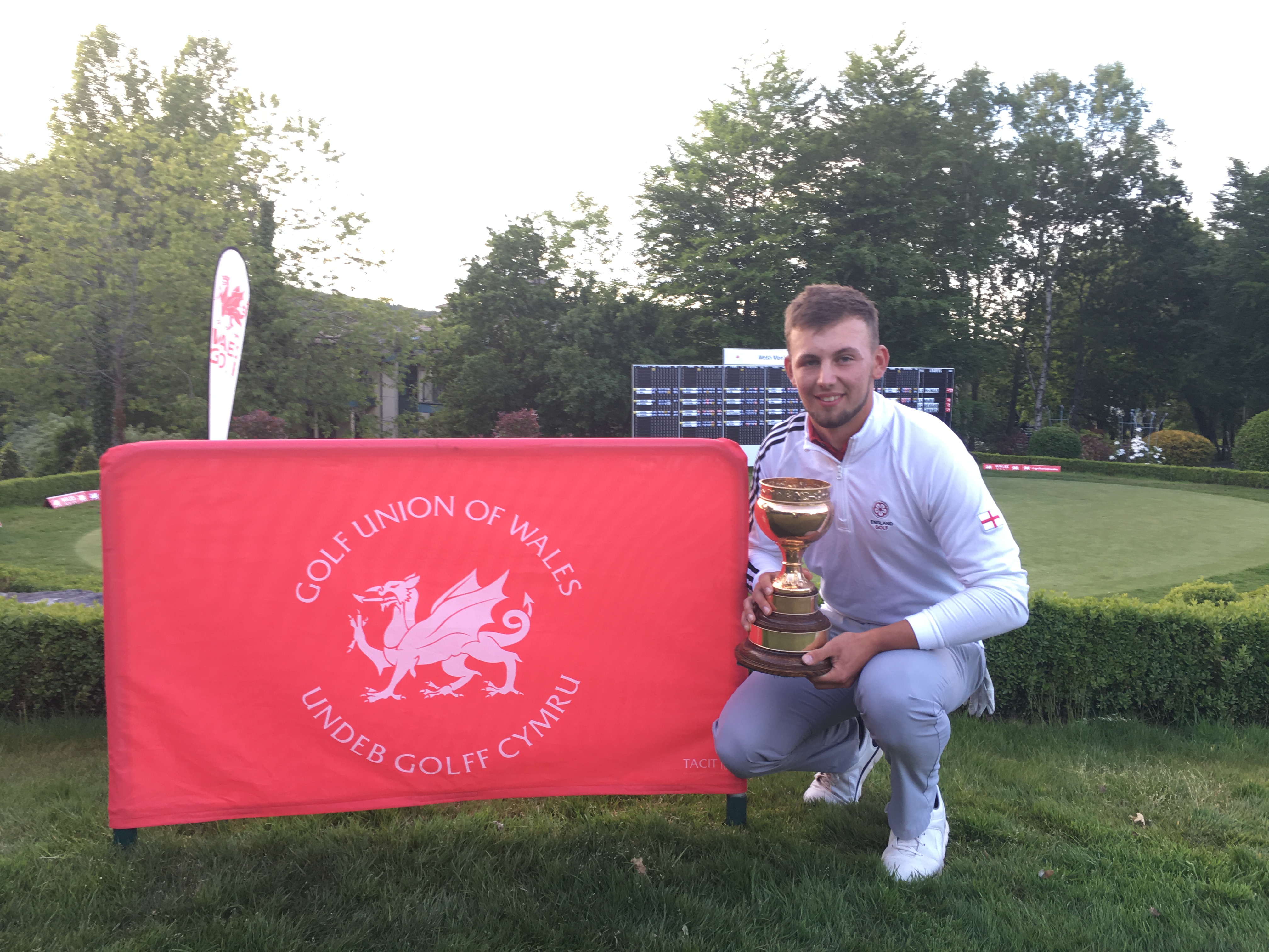 Petrozzi Goes Low For Welsh Open Win