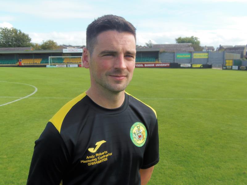 Llandudno Appoint Caernarfon Boss Iwan Williams As Manager