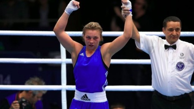 Price Is Right As Lauren Takes British Title Belt