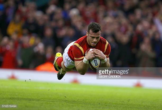 Gareth Davies Has England On A Loop  . . . And Scores When He Wants