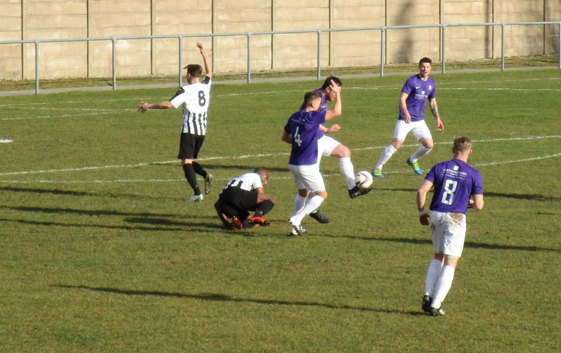 Lillywhites Host Bluebirds In Alliance At Belle Vue