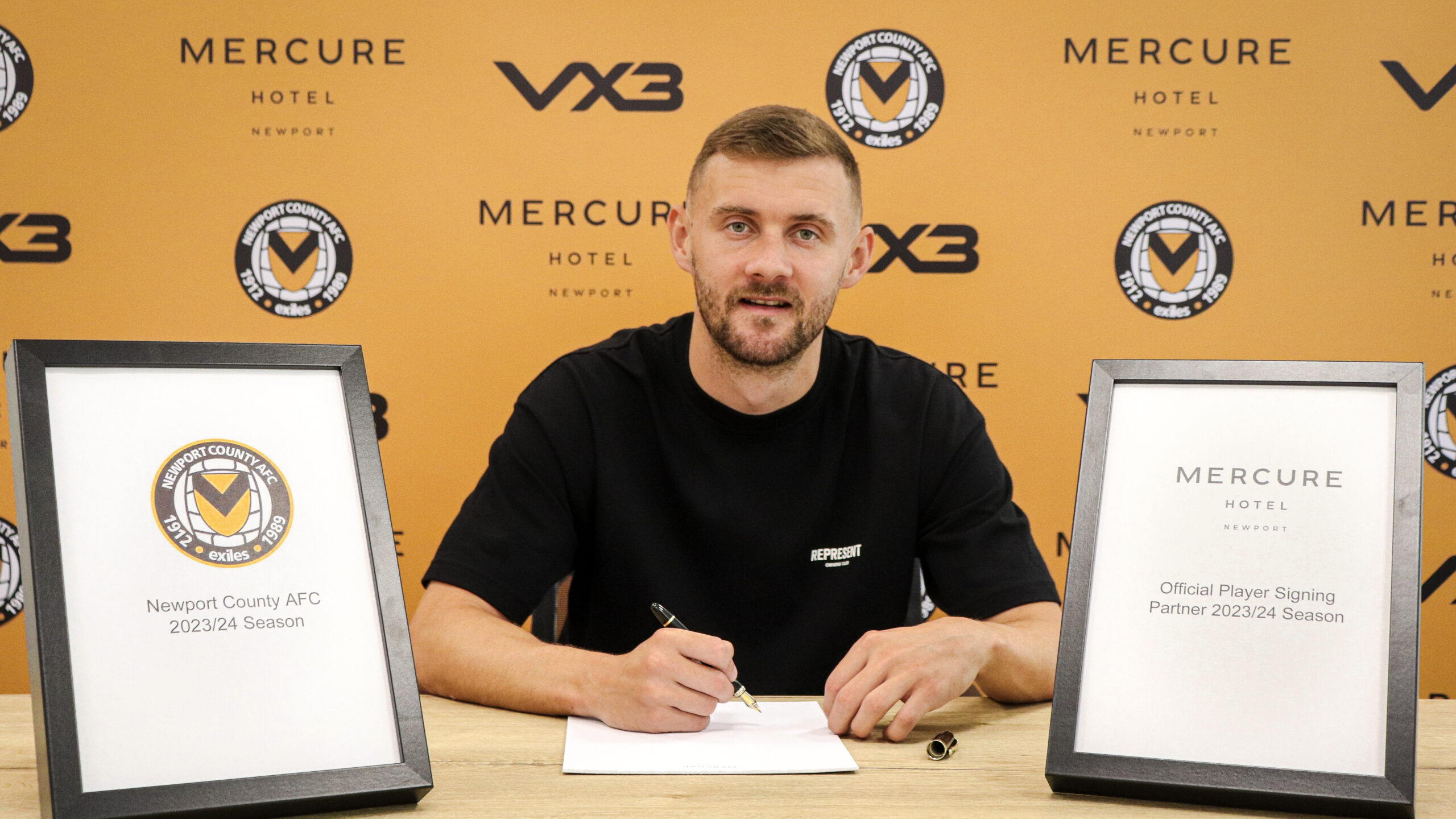 Newport County Bring In Shane McLoughlin From Salford City