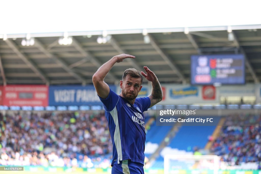 Cardiff City headlines as Bluebirds legend hits nail on head in