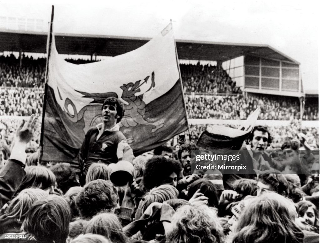 The King Stands Down . . . Rugby World Pays Tribute To Barry John