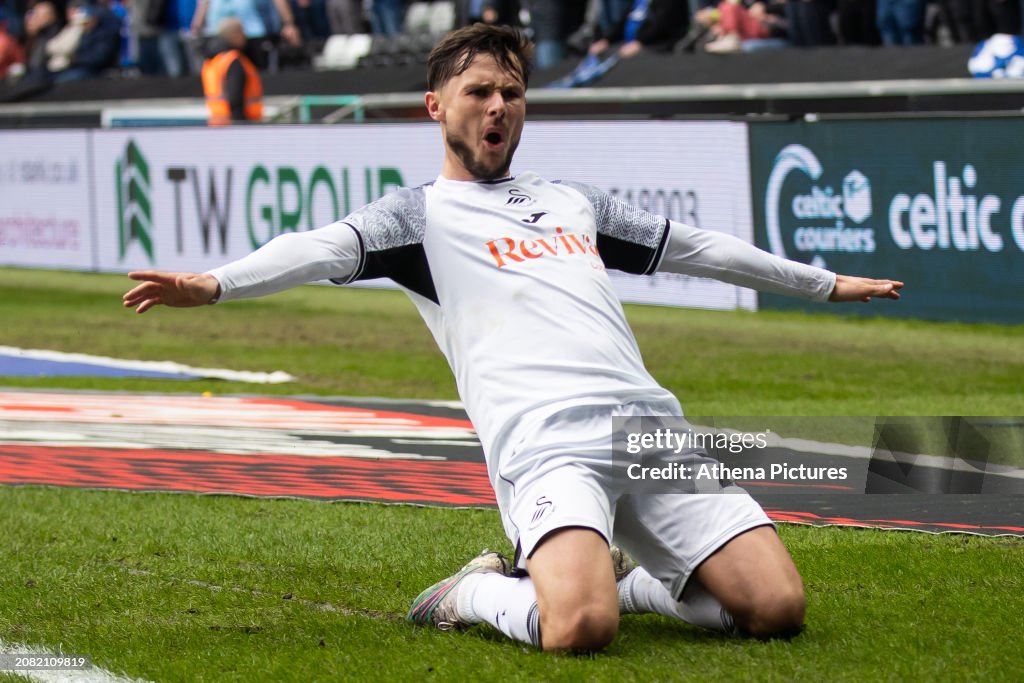 Pasta Master Chris Watkins Gives Swansea City’s Liam Cullen The Taste For Success