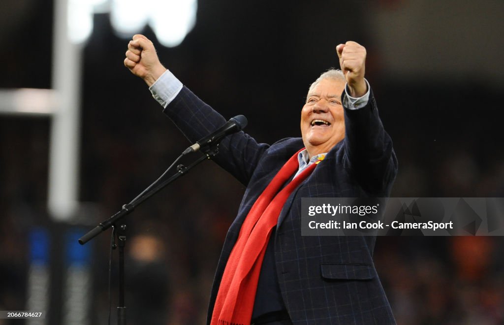 Max Boyce Leads Glynneath Invasion Of The Capital