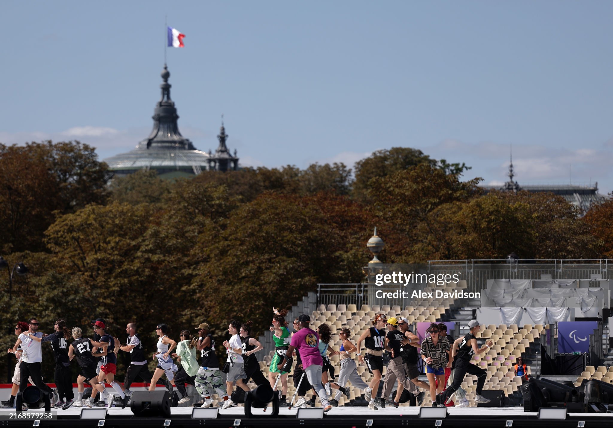 Paris Ready To Dazzle Once More When The Para Party Gets Started