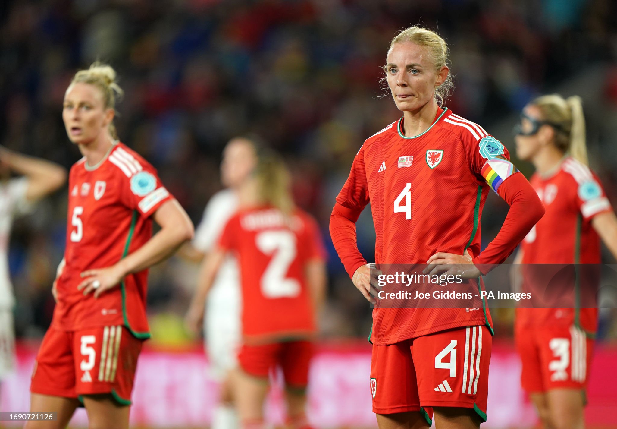 Sophie Ingle Backed To Get Fit For Wales And Euro Finals